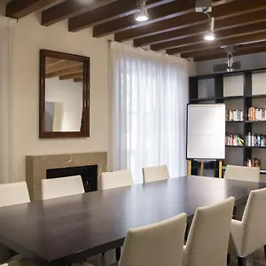 4* Hotell Petit Palace Tres